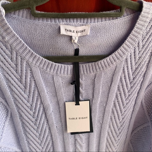 Table eight lilac sweater, new w tags, small - Picture 4 of 7